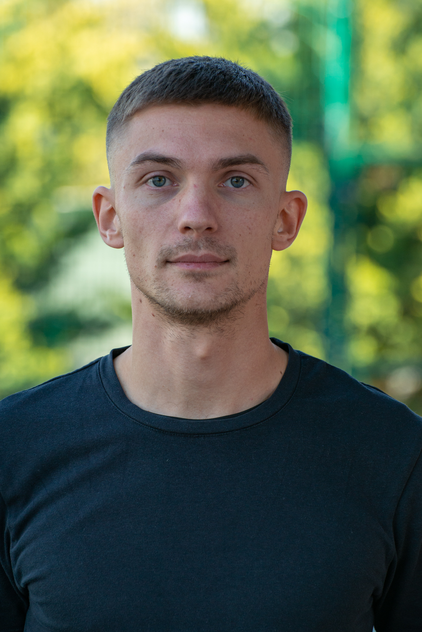 Макогоненко Денис